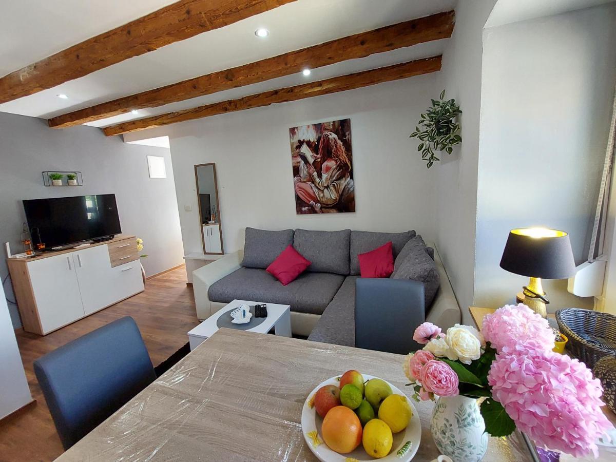 זאדאר Mexicana Apartment Pink מראה חיצוני תמונה